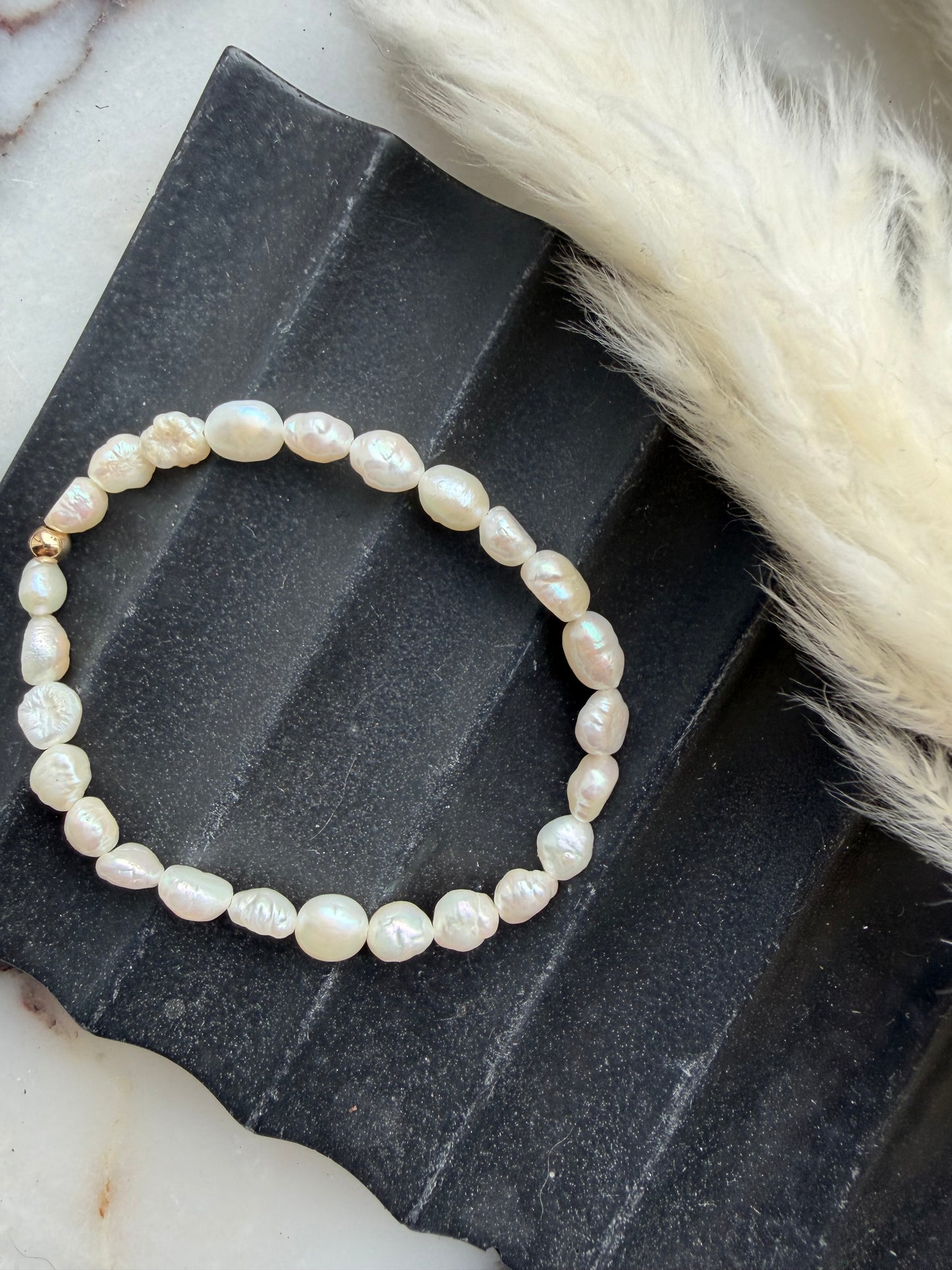 Freshwater pearl bracelet