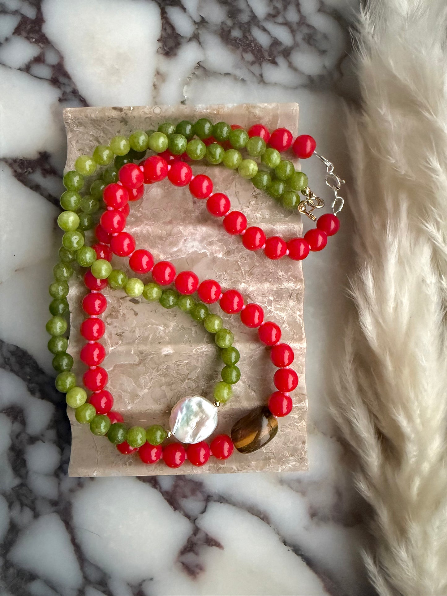 Coral Tiger & Peridot Pearl