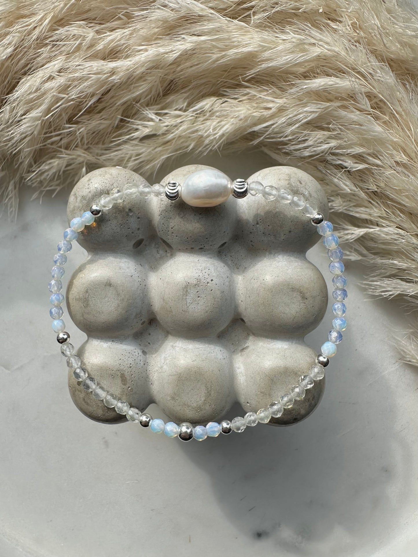 Moonstone, crystal quartz & pearl