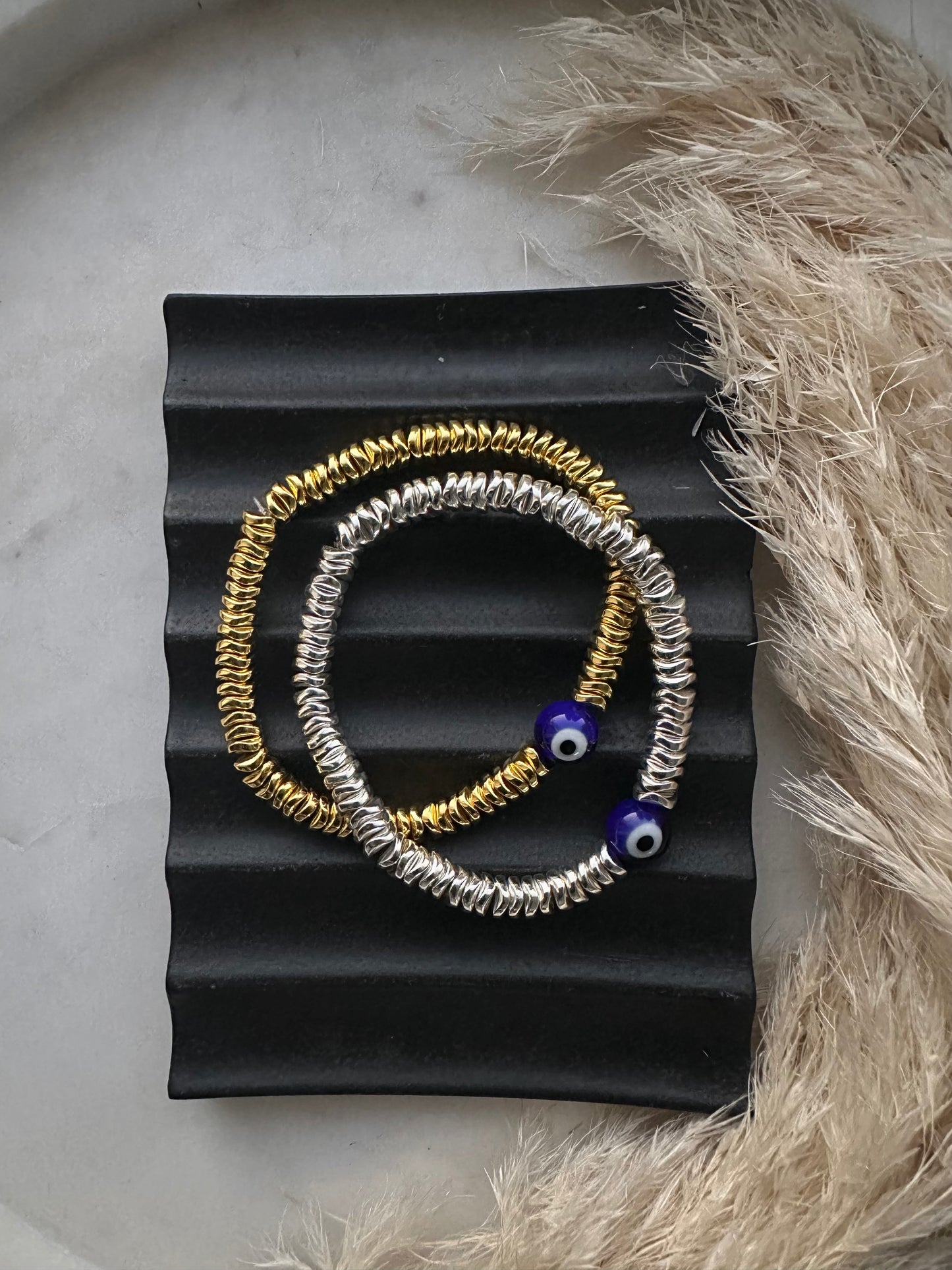 Hematite wavy evil eye 🧿