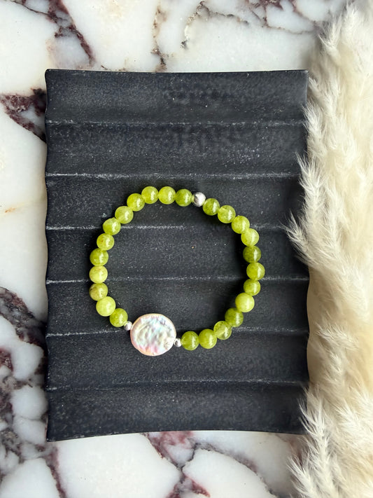 Peridot Pearl bracelet