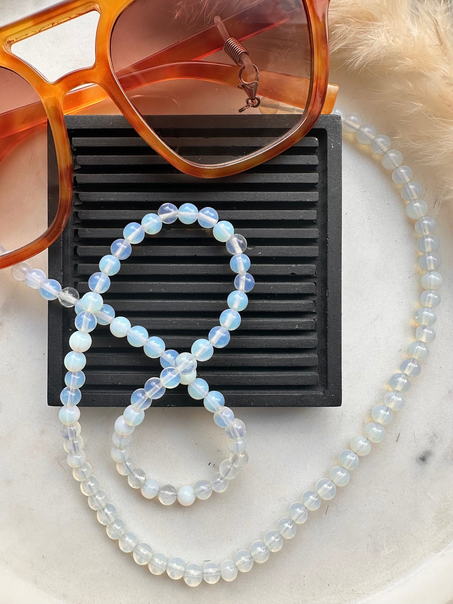 Gemstone sunglasses chain