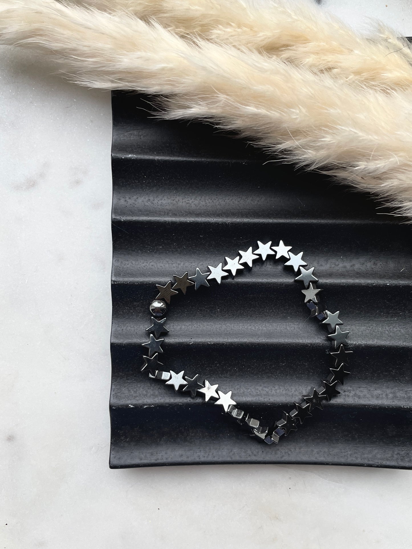 Hematite star bracelet