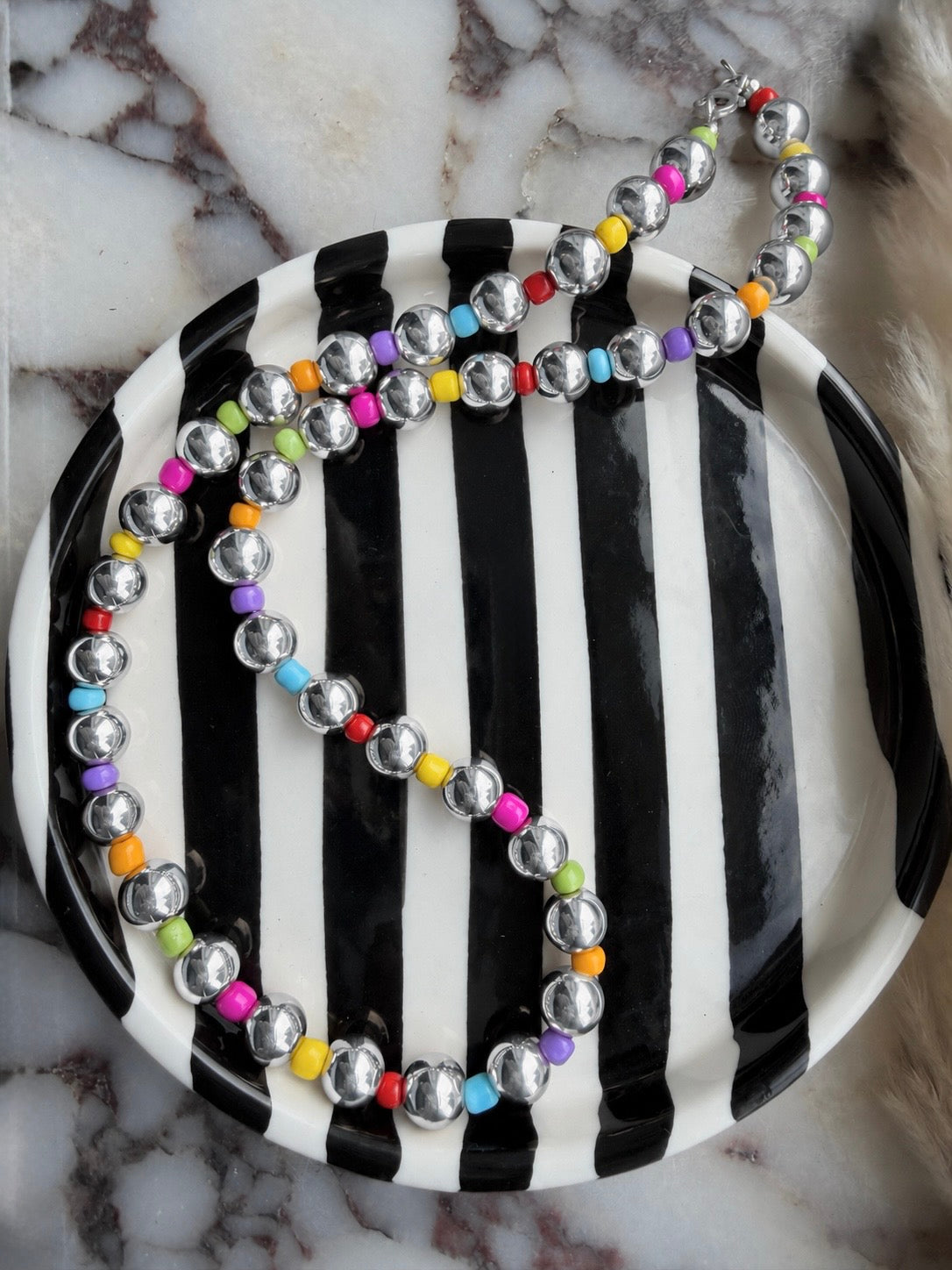 The Confetti necklace