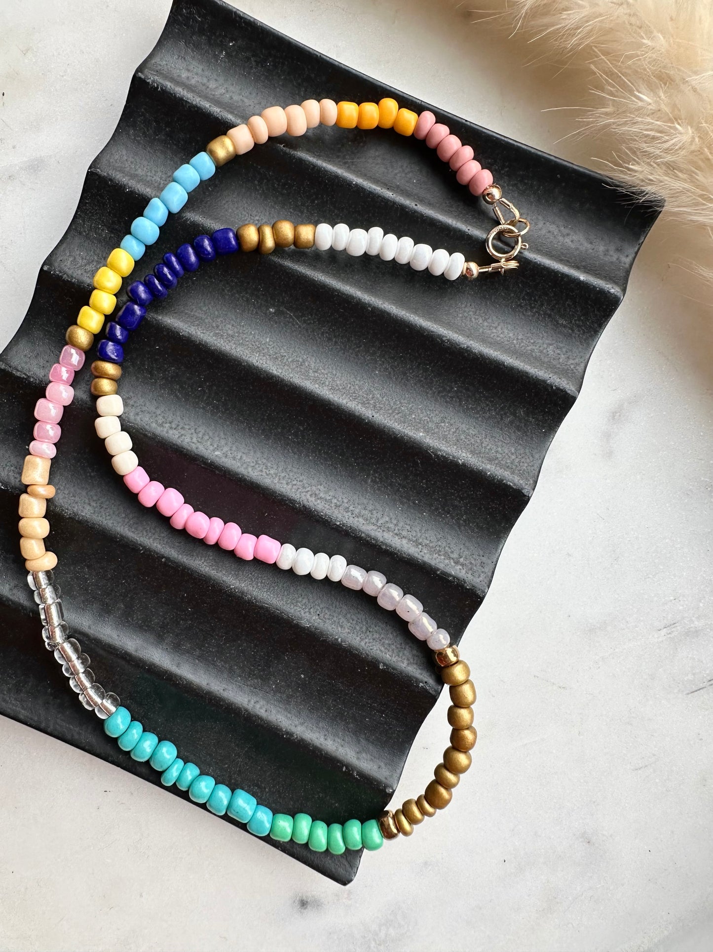 Multicoloured seed bead necklace