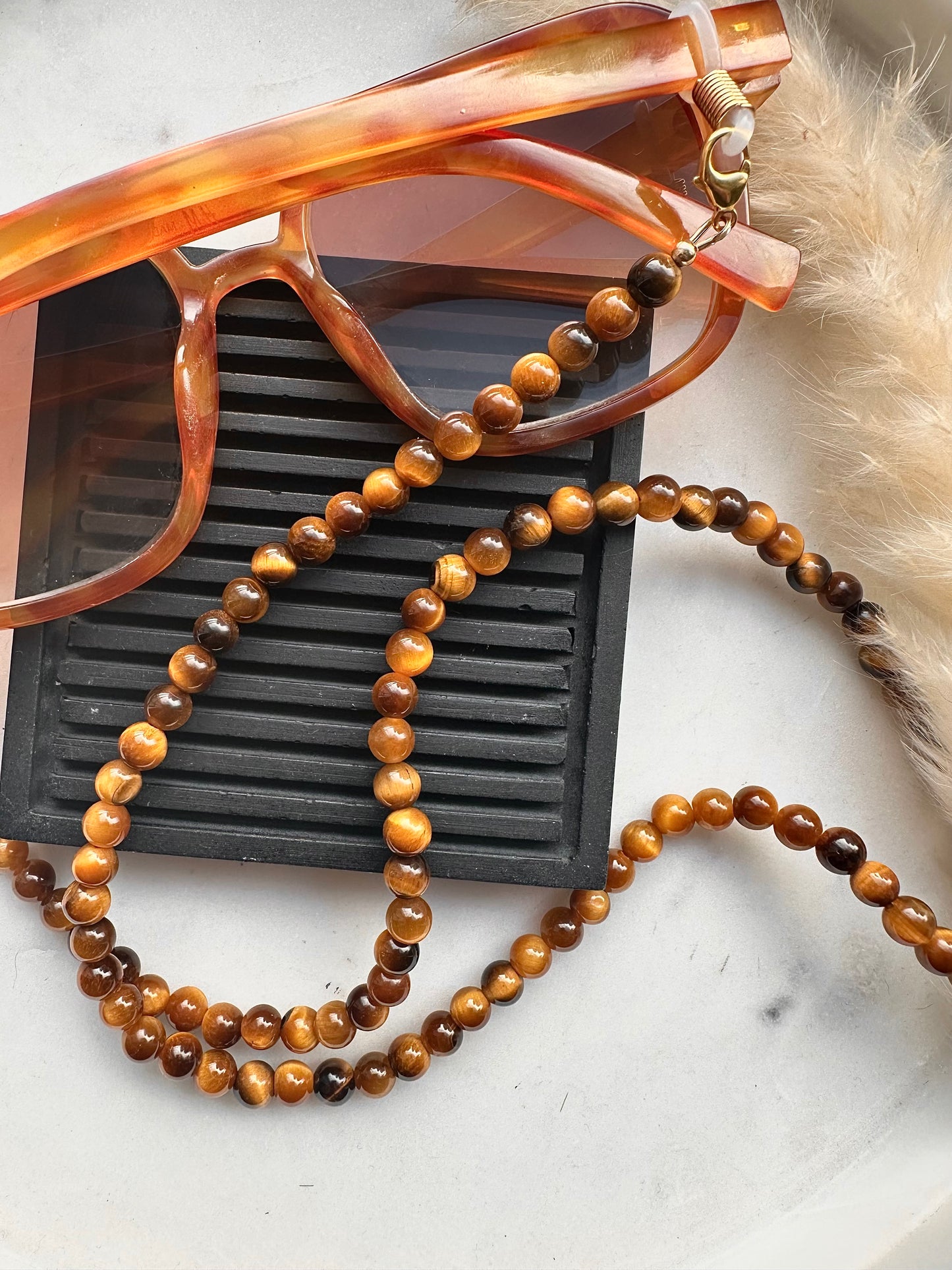 Gemstone sunglasses chain