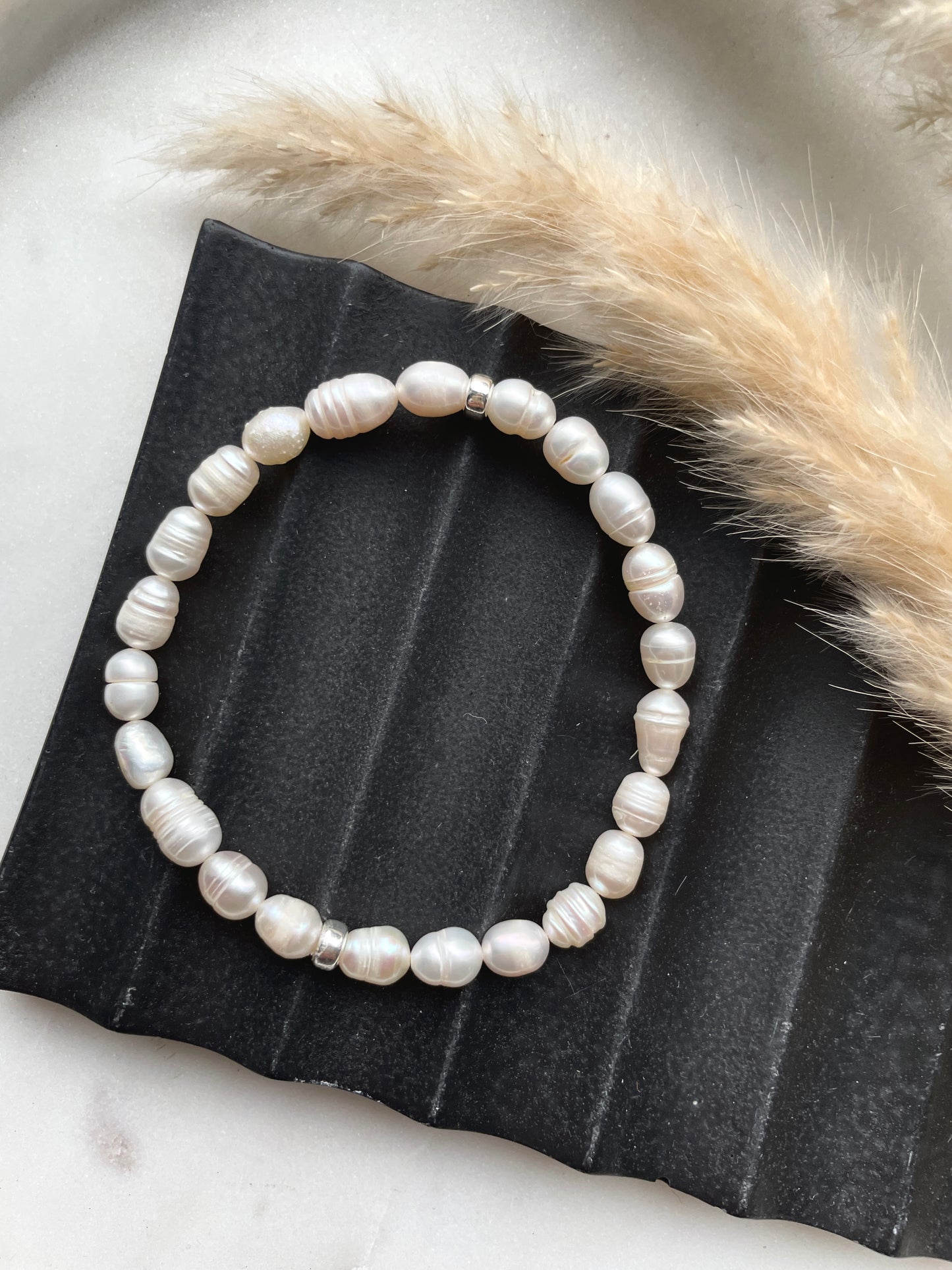 Freshwater pearl bracelet