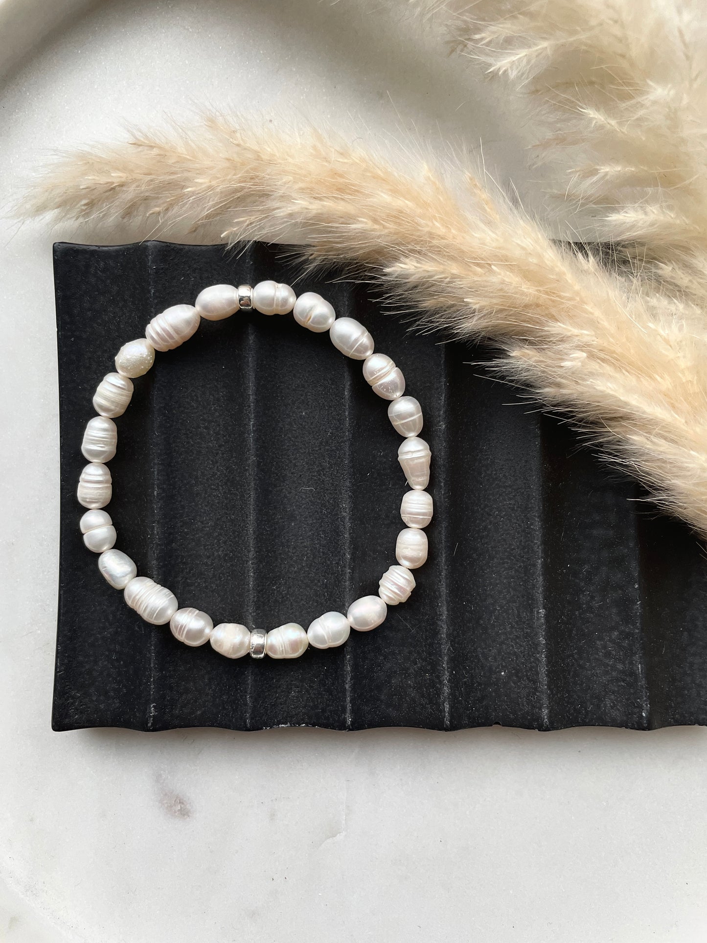 Mens freshwater pearl bracelet