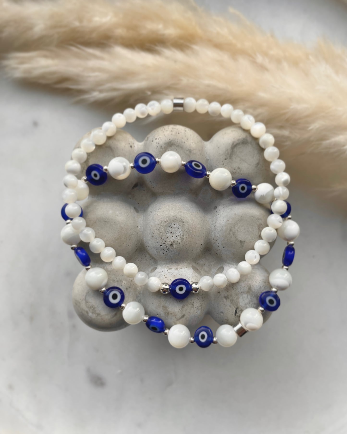 Evil eye & mother of pearl bracelet