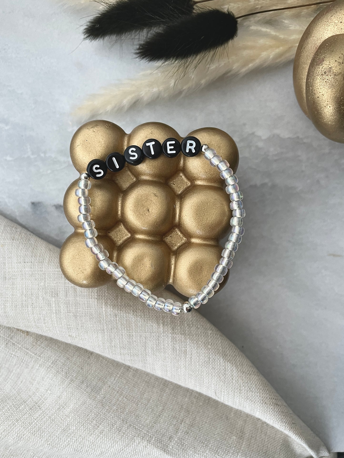 Neutral personalised bracelet