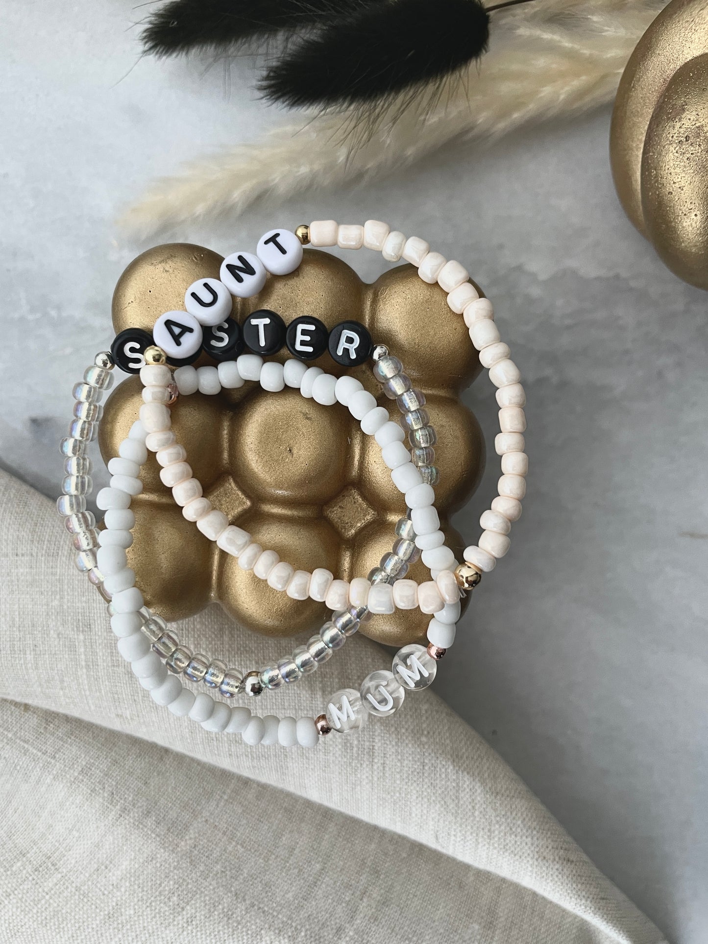 Neutral personalised bracelet