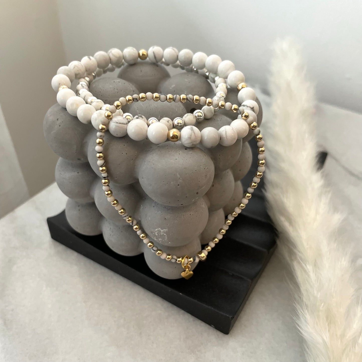 Howlite dreams